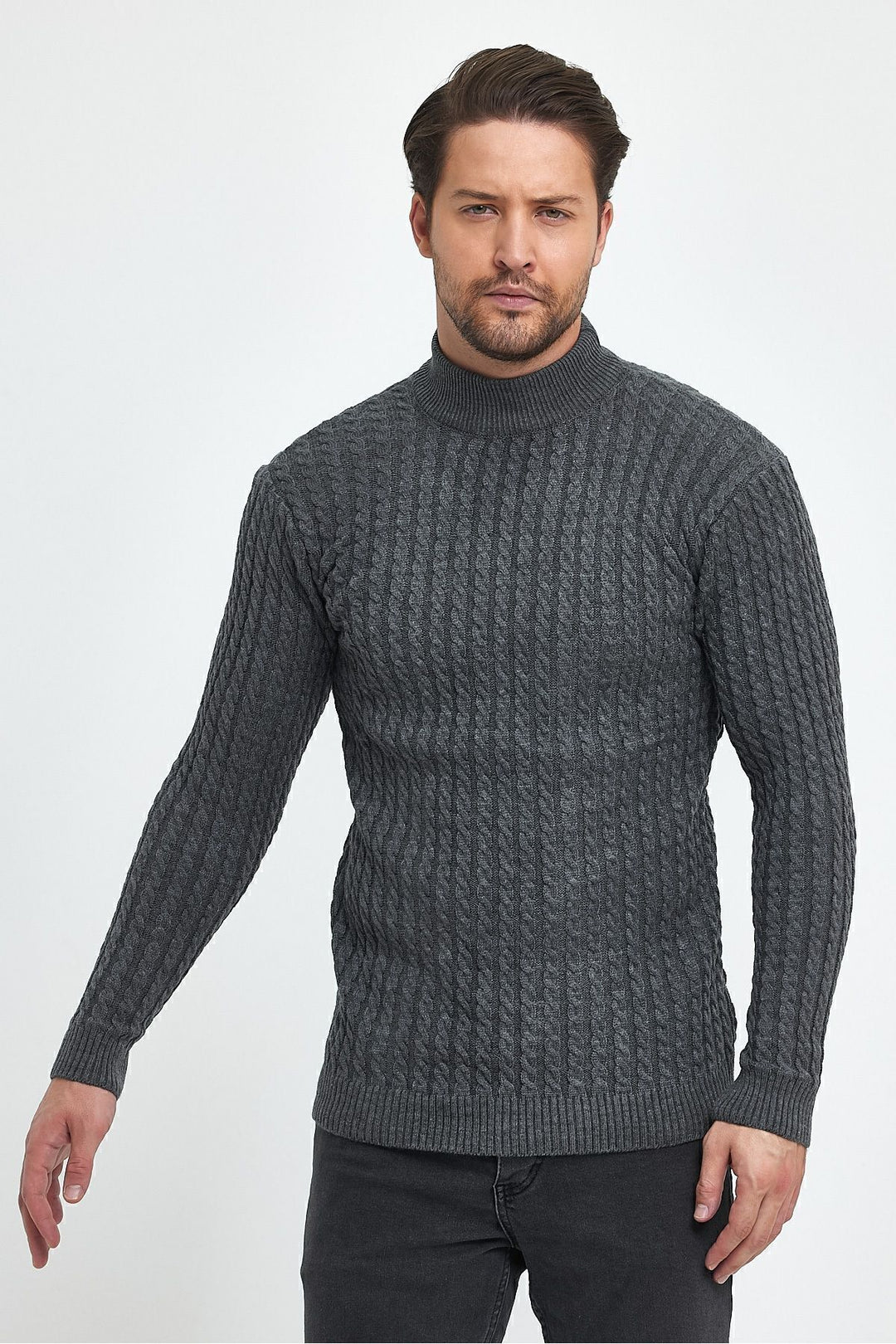 THE ANDREAS SWEATER