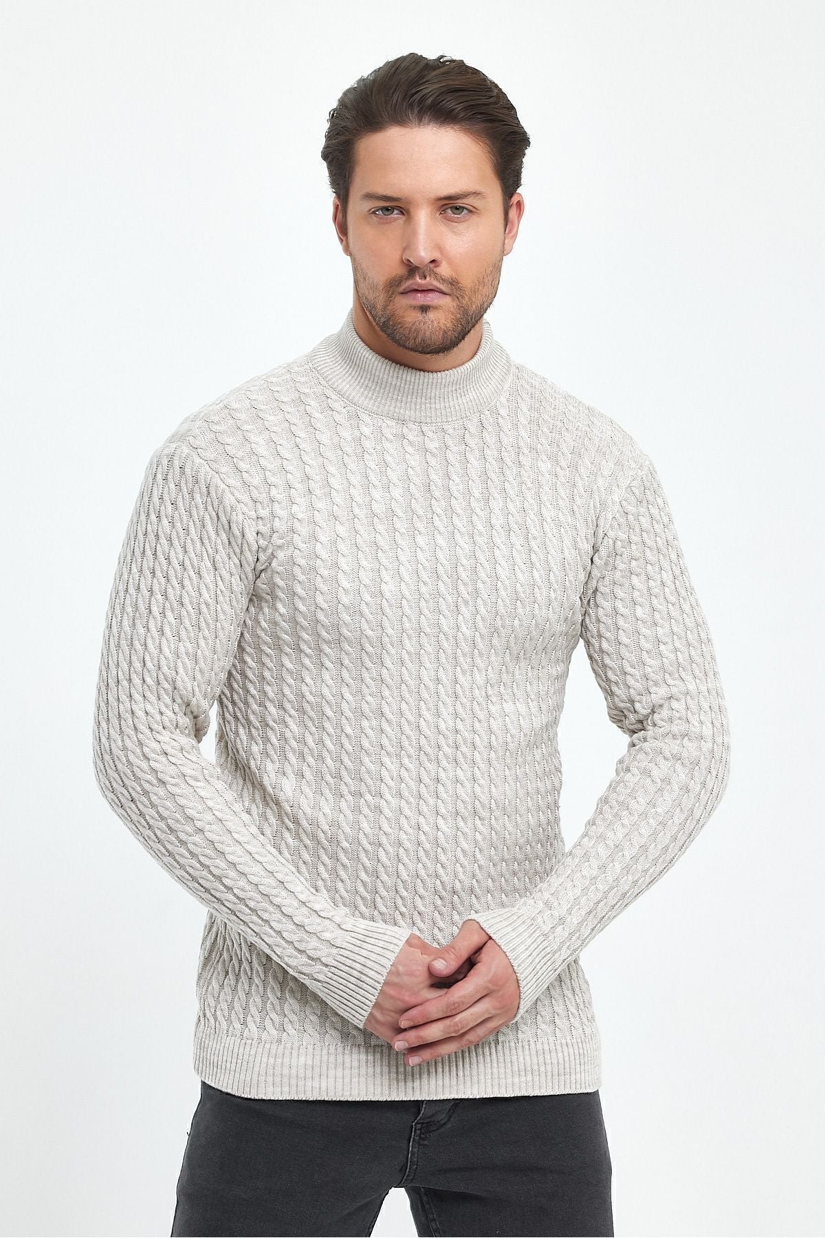 THE ANDREAS SWEATER