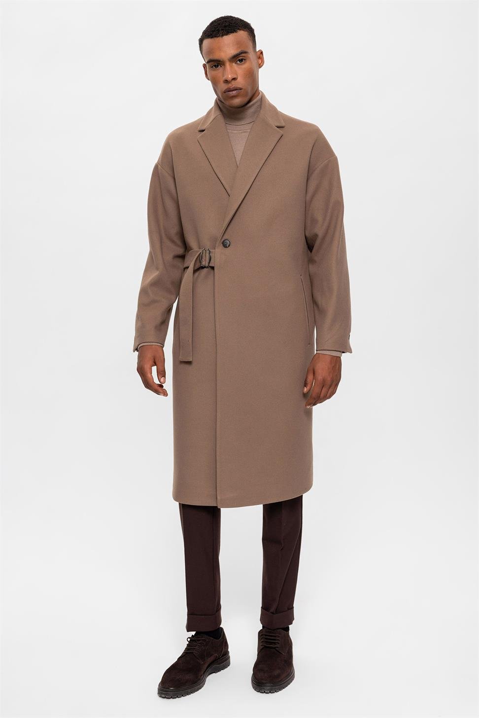 THE HARRY COAT - BEIGE