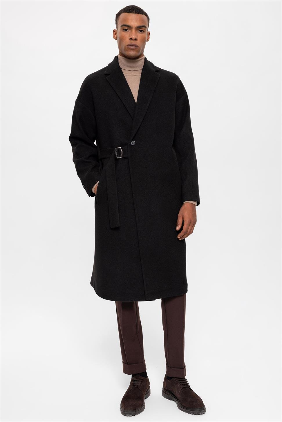 THE HARRY COAT - BLACK