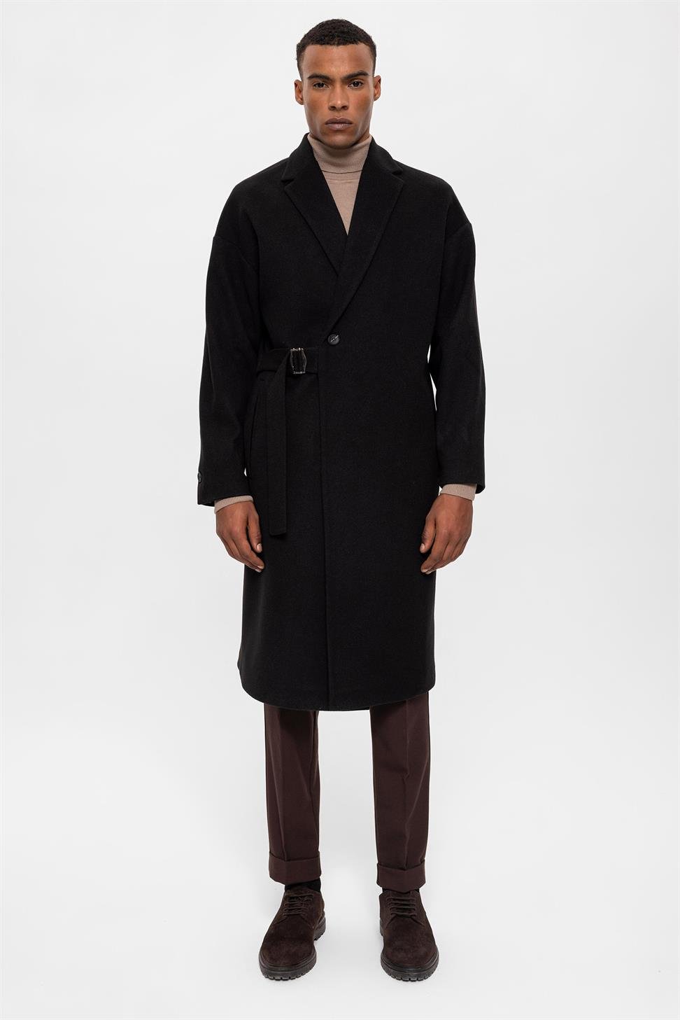 THE HARRY COAT - BLACK